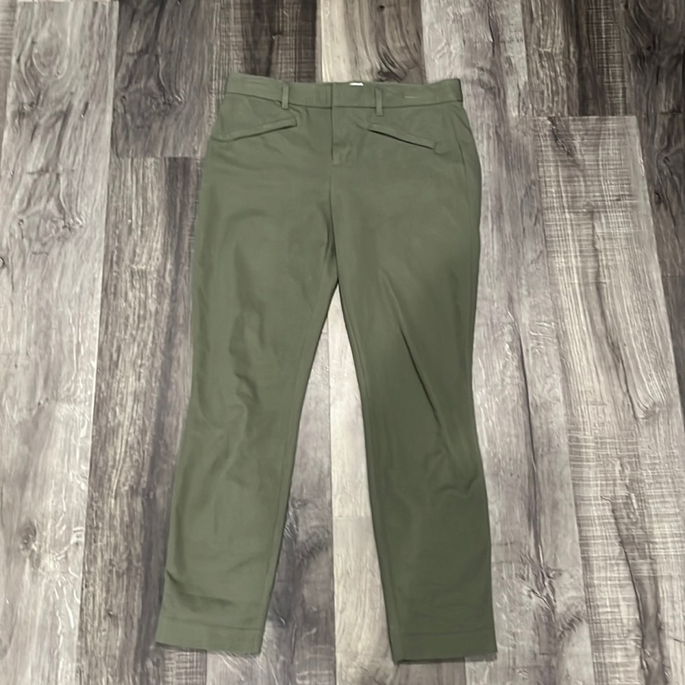 Gap signature skinny ankle pants size 6